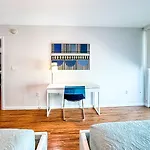 Top Stay Miami Blue Brickell